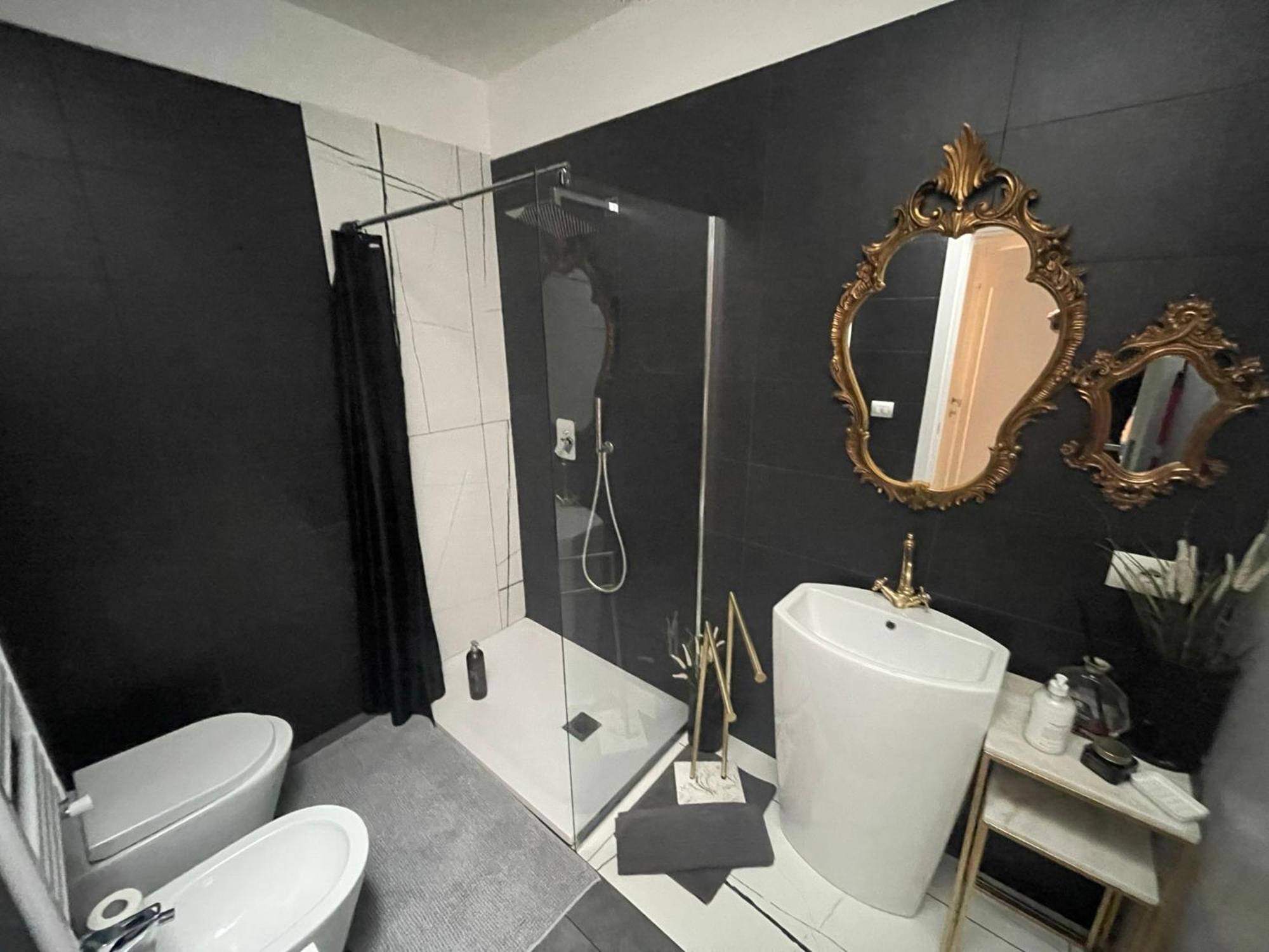 Decoluxe !Apartamento Con 1 Camera Da Letto , In Zona San Paolo , Via Martiniana Turin Extérieur photo