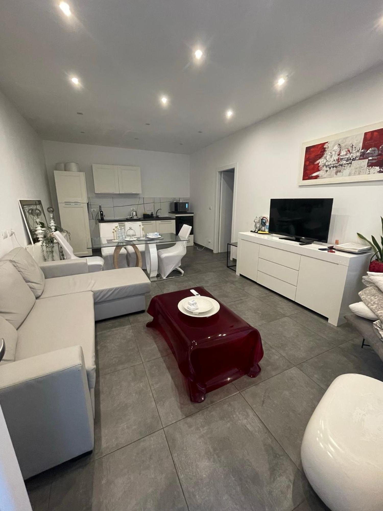Decoluxe !Apartamento Con 1 Camera Da Letto , In Zona San Paolo , Via Martiniana Turin Extérieur photo